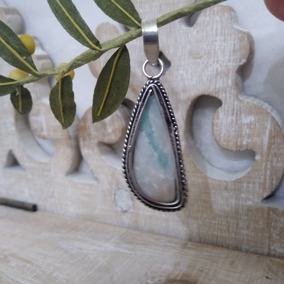 AMAZONITE GEMSTONE SILVER PENDANT NWOT - Picture 3 of 6